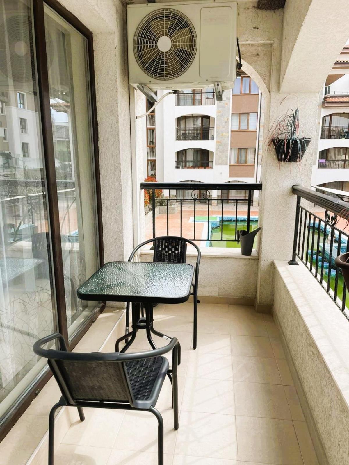 Sarafovo D&V Apartments Burgas City Eksteriør billede