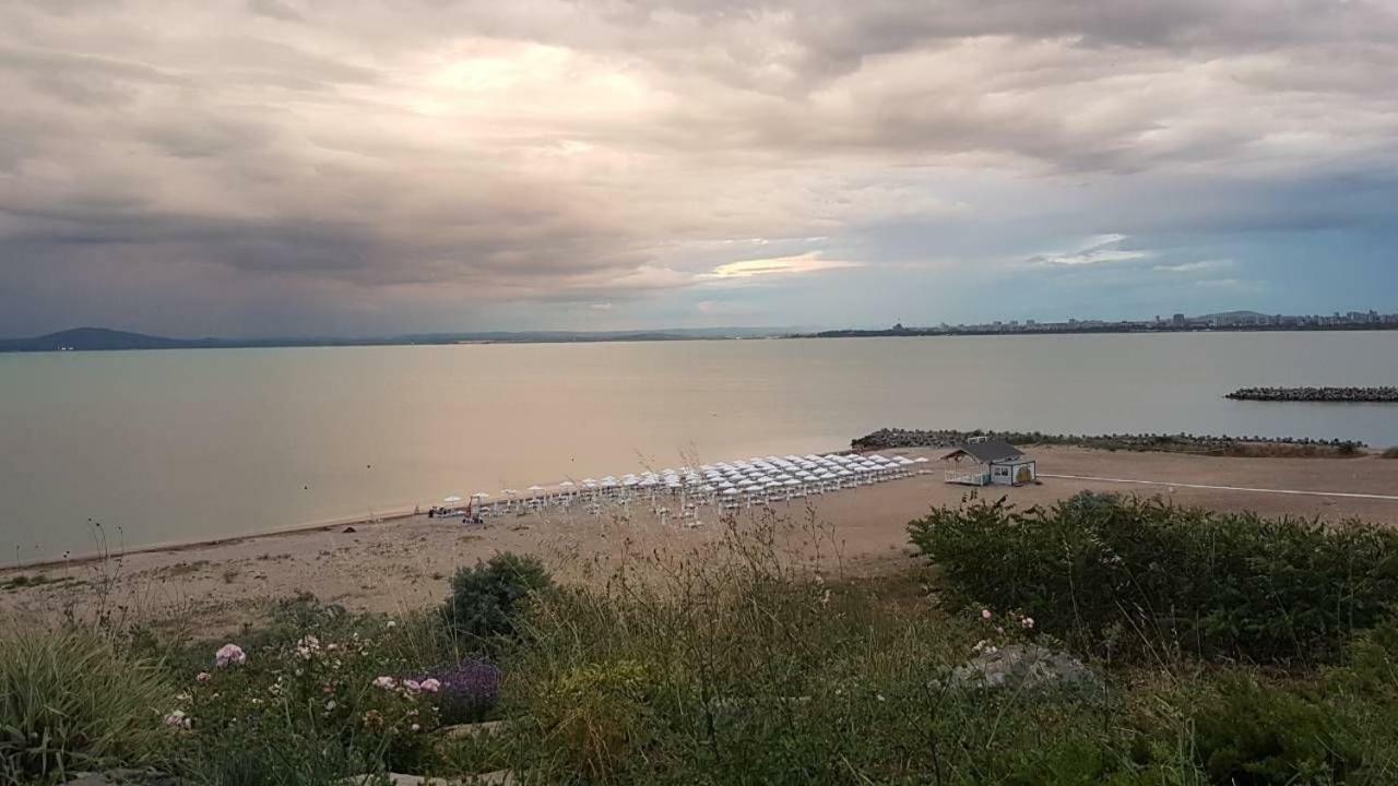 Sarafovo D&V Apartments Burgas City Eksteriør billede