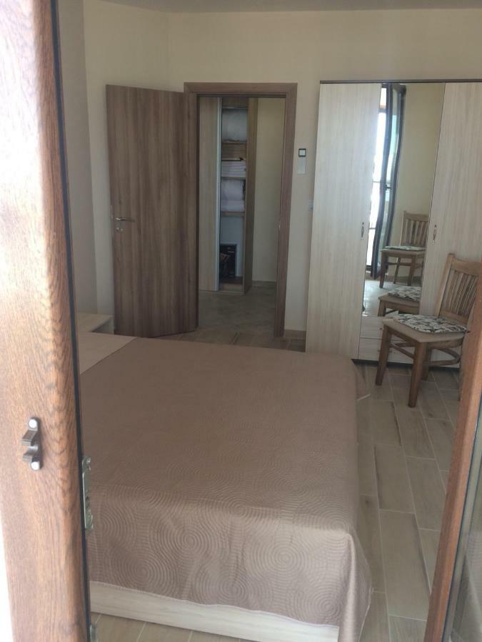 Sarafovo D&V Apartments Burgas City Eksteriør billede